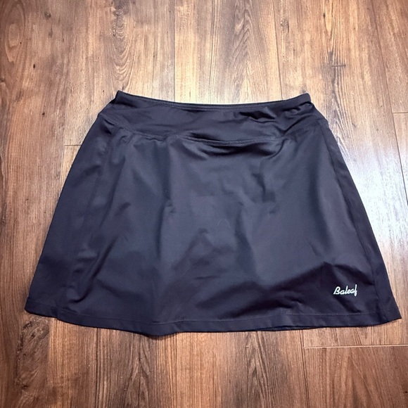 Baleaf Dresses & Skirts - Baleaf Black Athletic Skirt with Built-In Shorts Size Medium